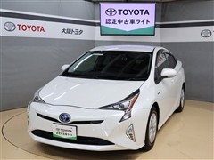 トヨタ プリウス Sセーフティプラス