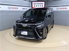 トヨタ　ヴォクシー ZS