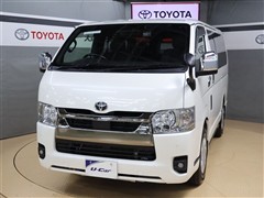 トヨタ ハイエースV スーパーGLダークP2