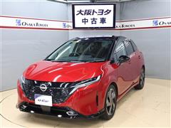 日産　オーラHV Gレザーエディション