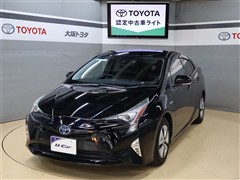 トヨタ プリウス A