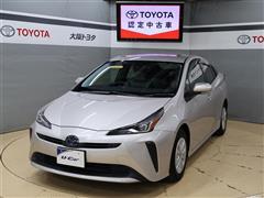 トヨタ　プリウス S