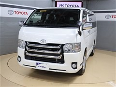 トヨタ　ハイエースV S-GLダークプライム