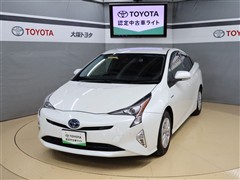 トヨタ プリウス S セ-フティプラス