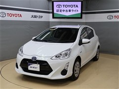 トヨタ　アクア G