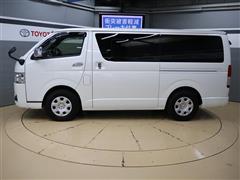 ハイエースV S-GLダーク2 4WD