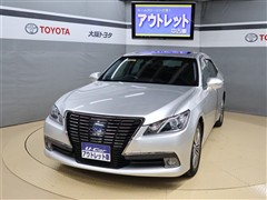 トヨタ クラウンHV ロイヤルサルーンブラック