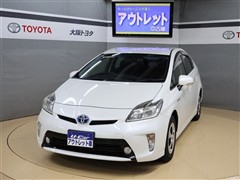 トヨタ プリウス S
