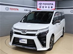 トヨタ ヴォクシー 2.0ZS キラメキ3