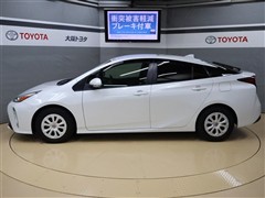 プリウス Sセーフティプラス2