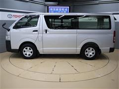 ハイエースバン 2.0DX  5ドア