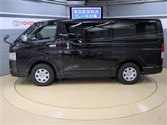 ハイエースV SーGLダークプラ2