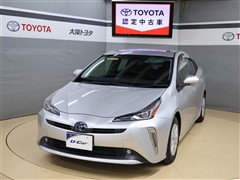 トヨタ　プリウス S セ-フティプラス2