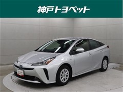 トヨタ　プリウス S