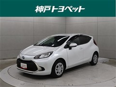 トヨタ　アクア G