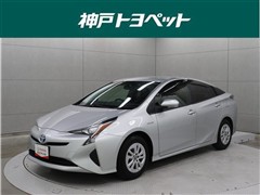 トヨタ プリウス E