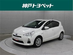 トヨタ　アクア G