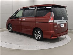 セレナHV ハイウェイスターVセレ2