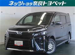トヨタ　ヴォクシー HV ZS キラメキ3