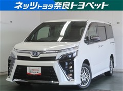 トヨタ　ヴォクシー HV ZS キラメキ3