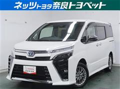 トヨタ　ヴォクシー HV ZS キラメキ3