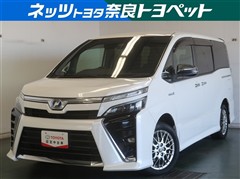 トヨタ　ヴォクシー HV ZSキラメキ