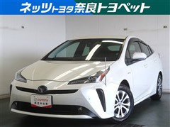 プリウス A