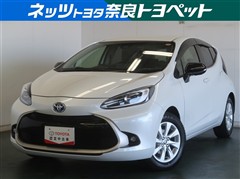 トヨタ　アクア Z