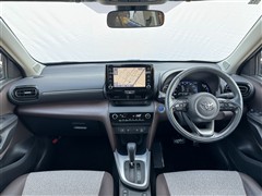 ヤリスクロスHV Z