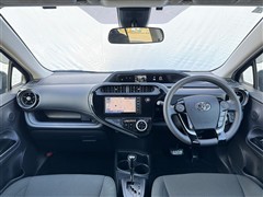 アクア Sスタイルブラック