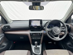 ヤリスクロスHV Z