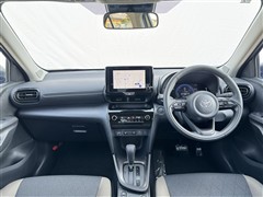 ヤリスクロスHV Z