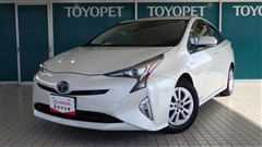 プリウス Sセーフティプラス