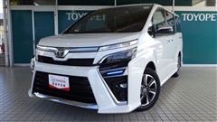トヨタ ヴォクシー ZS キラメキ3