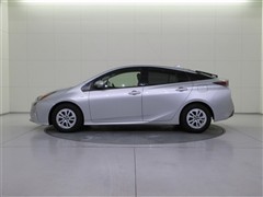 プリウス S セーフティープラス