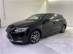 CT200h F SPORT
