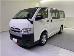 ハイエースバン DX