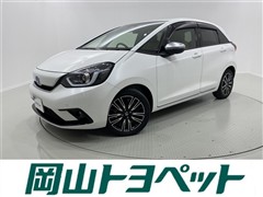フィット E:HEV リュクス