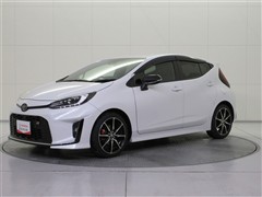 アクア GRスポーツ