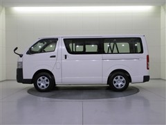 ハイエースバン DX