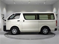 ハイエースバン ロング DX