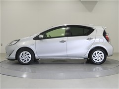 アクア Sスタイルブラック