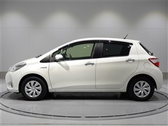 ヴィッツ HEV F セーフティ ED