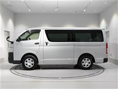 ハイエースバン DX