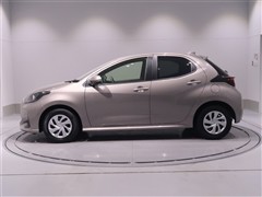 ヤリス ハイブリッド X