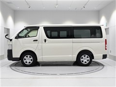 ハイエースバン DX