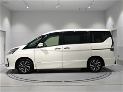 セレナ ハイウェイスター V
