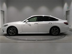 クラウン HV RS