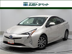 トヨタ プリウス Sセーフティプラス