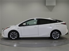 プリウス Aツーリングセレクション